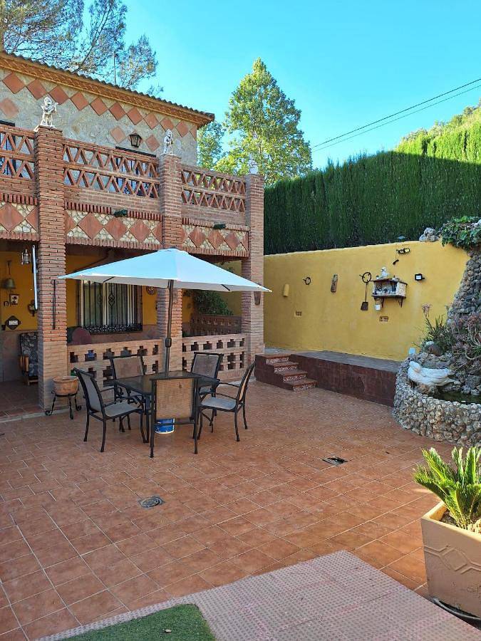 Casa rural para 9 personas, con Balcón y Terraza además de Piscina y Vistas en Arriate