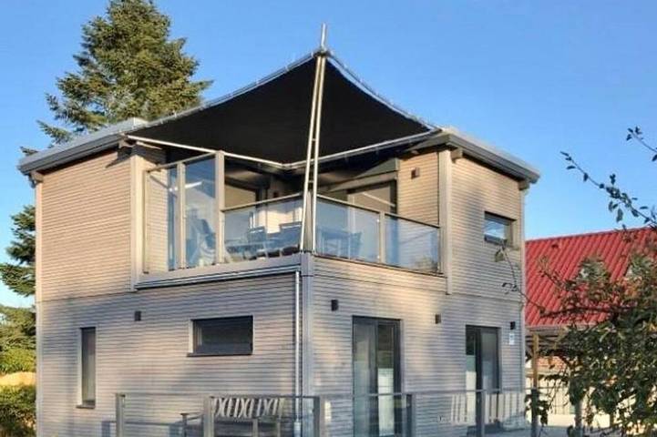 Ferienhaus für 4 Personen, mit Sauna und Balkon sowie Garten in Großes Meer