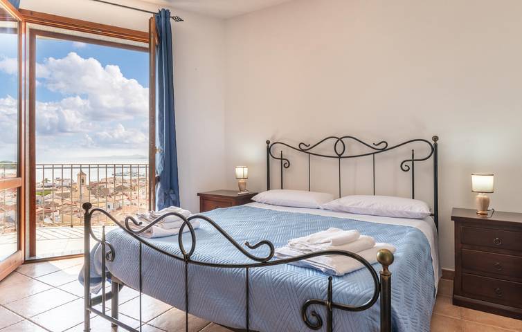 Ganze Ferienwohnung, Gemütliche Wohnung mit WiFi & Parkplatz, Nähe Stadtzentrum in Carloforte, Sulcis Iglesiente