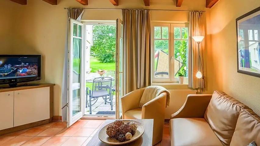 Ferienhaus für 6 Personen, mit Terrasse und Garten in Nienhagen - 3