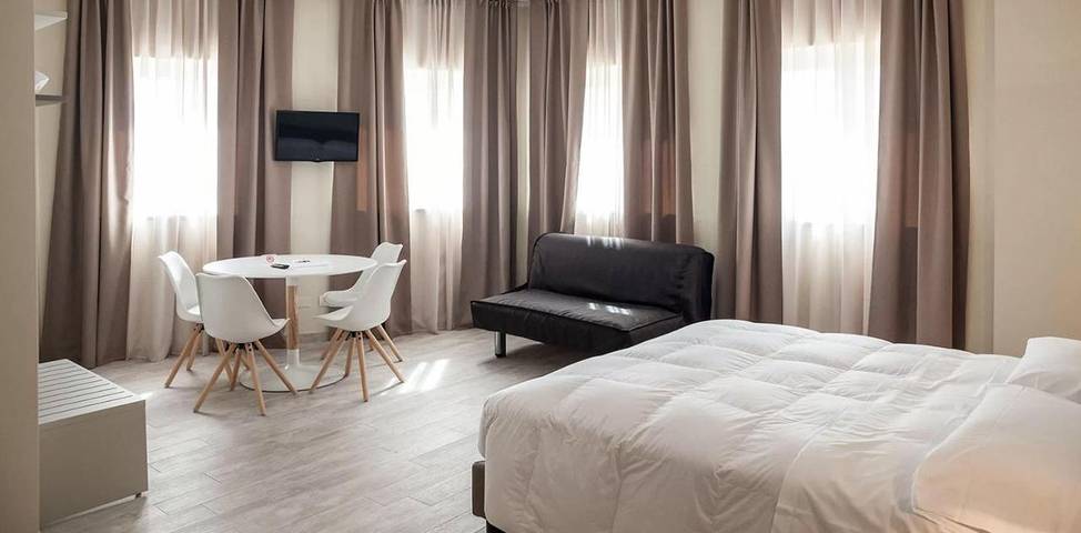Appartamento per 4 persone, con piscina e idromassaggio nonché sauna in Govone