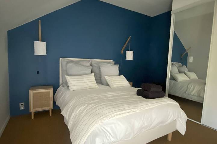 Location de vacances pour 13 personnes, avec sauna et jacuzzi, animaux acceptés à Neuvy-Deux-Clochers - 2