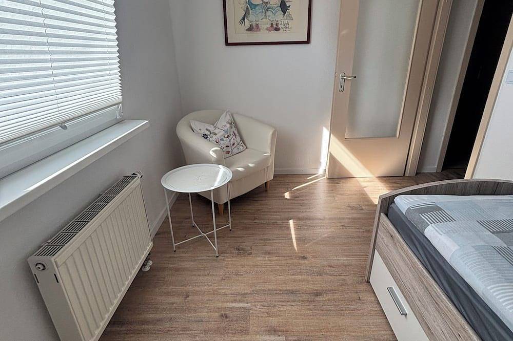 Ganze Wohnung, Gemütliche,Voll ausgestattete Ferienwohnung im Oberen Schlichemtal in Hausen am Tann, Albsteig Etappe 14