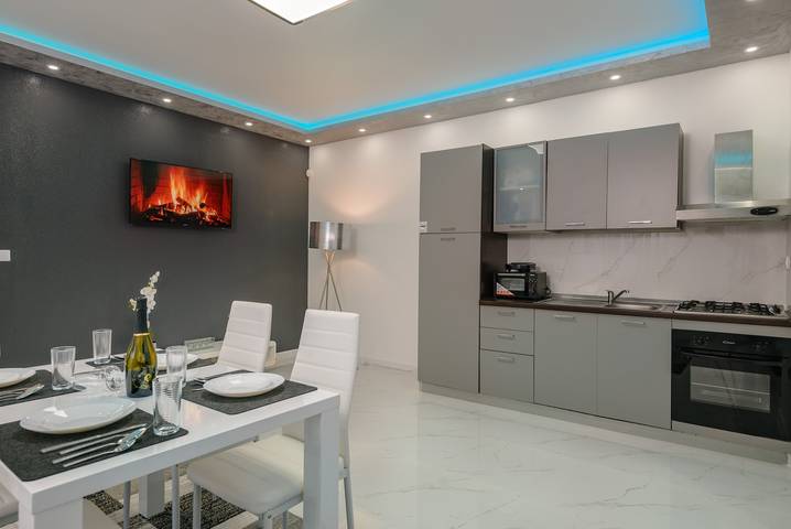 Ferienwohnung für 4 Personen, mit Balkon/Terrasse und Pool in Istrien - 2
