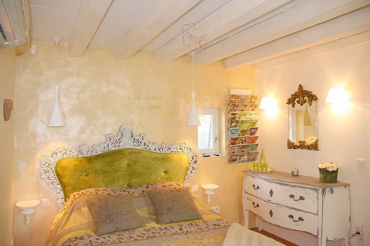 Location de vacances pour 4 personnes, avec piscine ainsi que jacuzzi et jardin, animaux acceptés à Simeyrols - 2