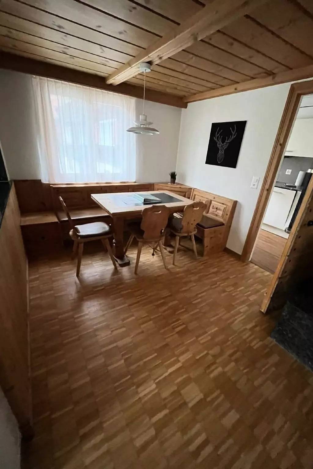 Ganze Wohnung, 6 Zimmer 5 Personen in Sedrun, Tujetsch