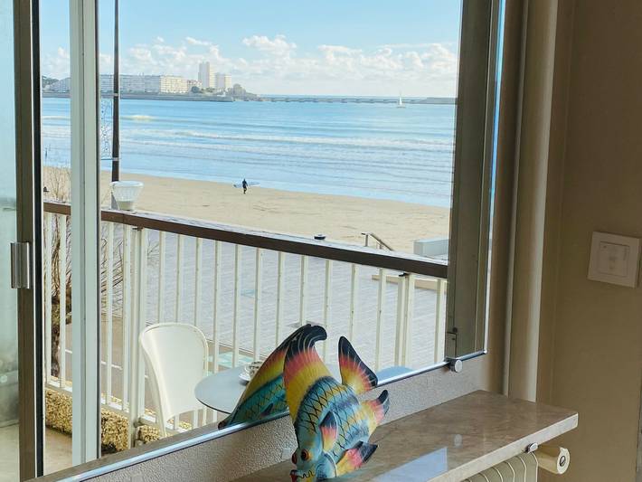 Ganze Wohnung, Wohnung mit direktem Strandzugang, Balkon und Privatgarage in Les Sables-d'Olonne, Vendée