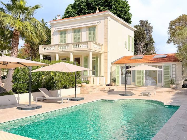 Villa für 9 Personen, mit Terrasse und Garten in Cap d’Antibes