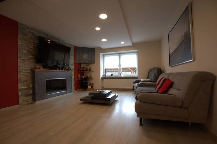 Au Jardin Du Levant\" gîte with large swimming pool and games room in Holwinge, Saargemünd