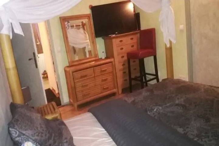 Location de vacances pour 7 personnes, avec jacuzzi ainsi que sauna et jardin à Bonneville - 2