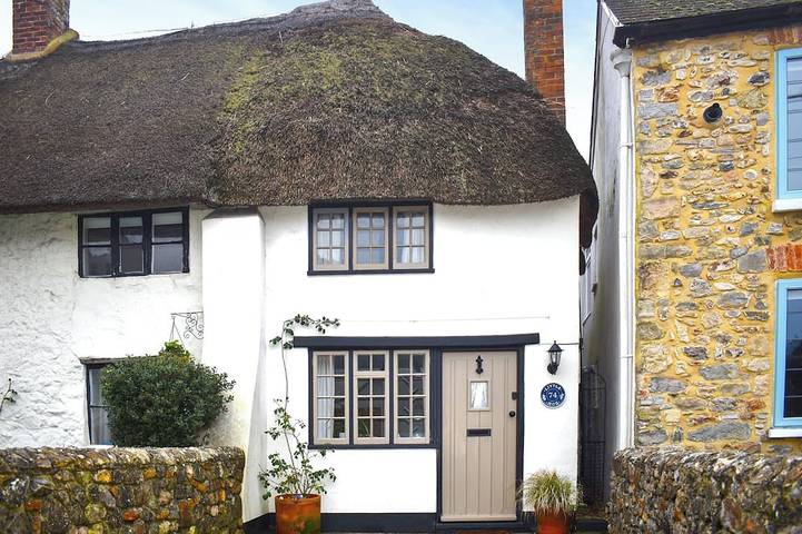 Cottage for 4 people, with garden in Seaton