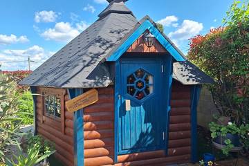 Gîte pour 2 personnes, avec jardin et terrasse à Rousson