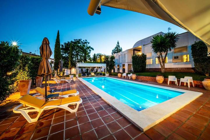 Chambre d’hôte pour 2 personnes, avec Terrasse et Jardin ainsi que Piscine et Vue à Guillena