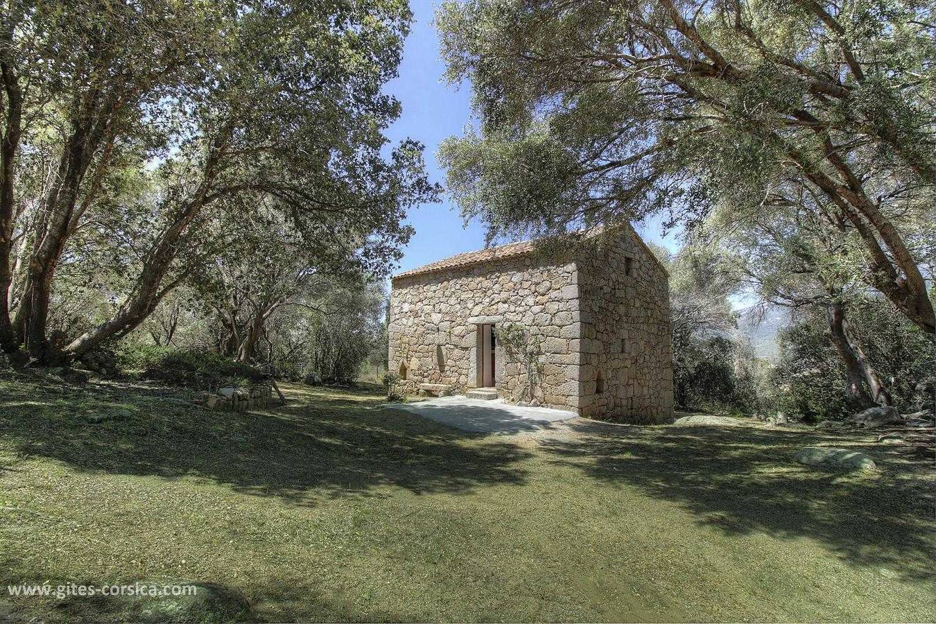 Caseddu in Figari, Distrito de Sartène