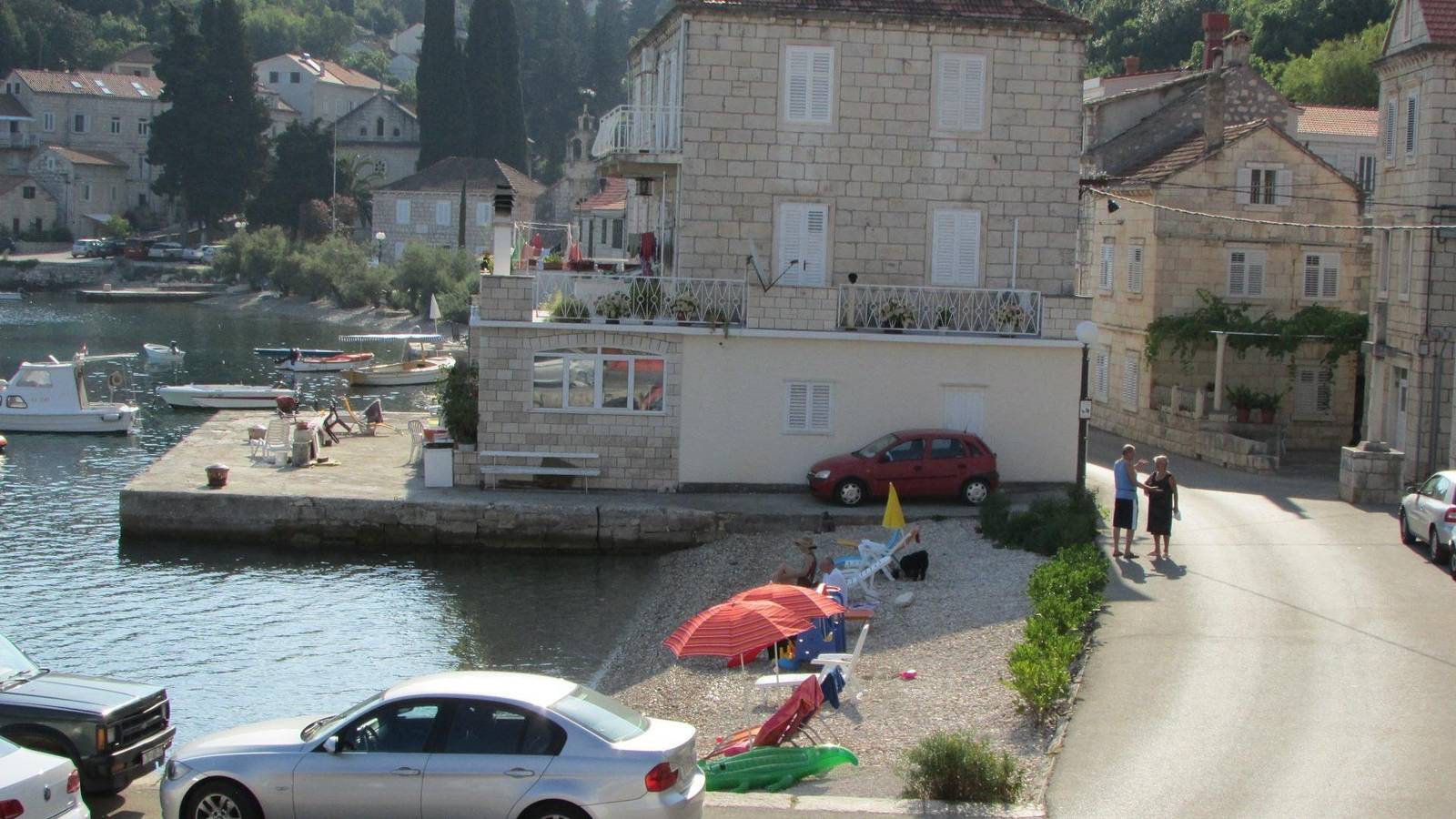 Apartamento vacacional entero, Ferienwohnung "Martina" direkt am Wasser in Racisce, Korcula