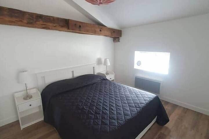 Location de vacances pour 8 personnes, avec piscine et balcon à Artonne - 3