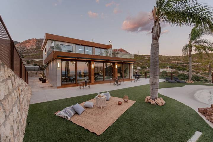 Villa for 10 people, with sauna and pool as well as garden in Costa Tropical