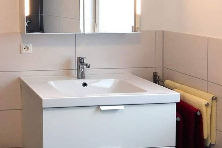 Ganze Wohnung, Moderne Fewo (52m2) mit Terrasse für 2 Erwachsene & 2 Kinder in Haundorf, Fränkisches Seenland