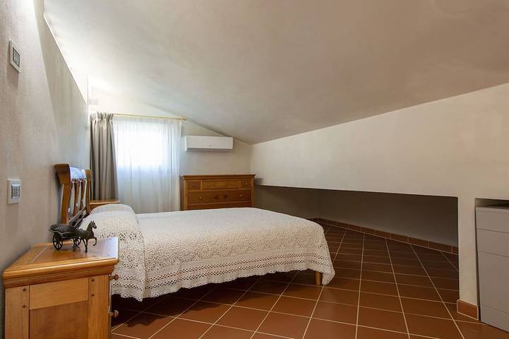 Splendida villa indipendente per 9 persone con A/C, piscina privata, Wifi, Tv e balcone in Montecatini Terme, Provincia di Pistoia