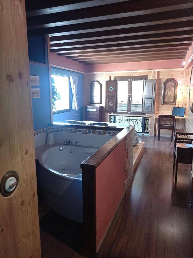 Casa rural para 2 personas, con Balcón en Arguis - 2