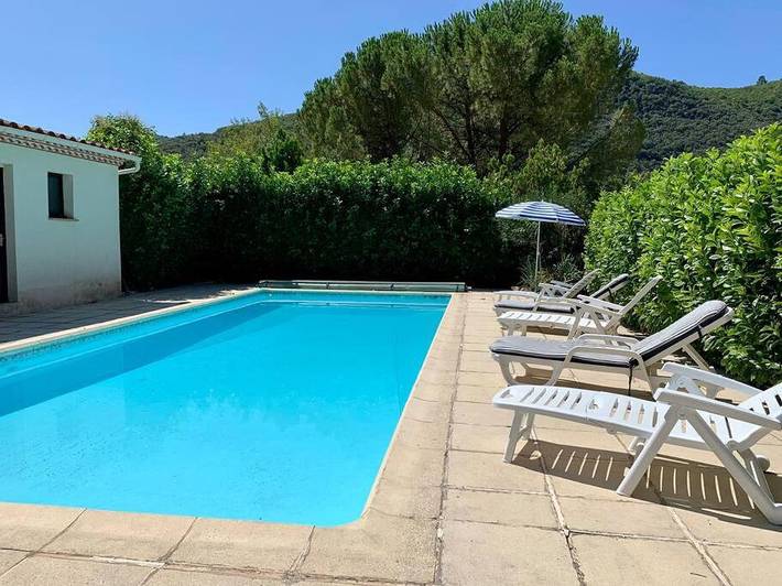 Gîte pour 3 personnes, avec jardin et vue ainsi que terrasse et piscine à Bessèges - 3