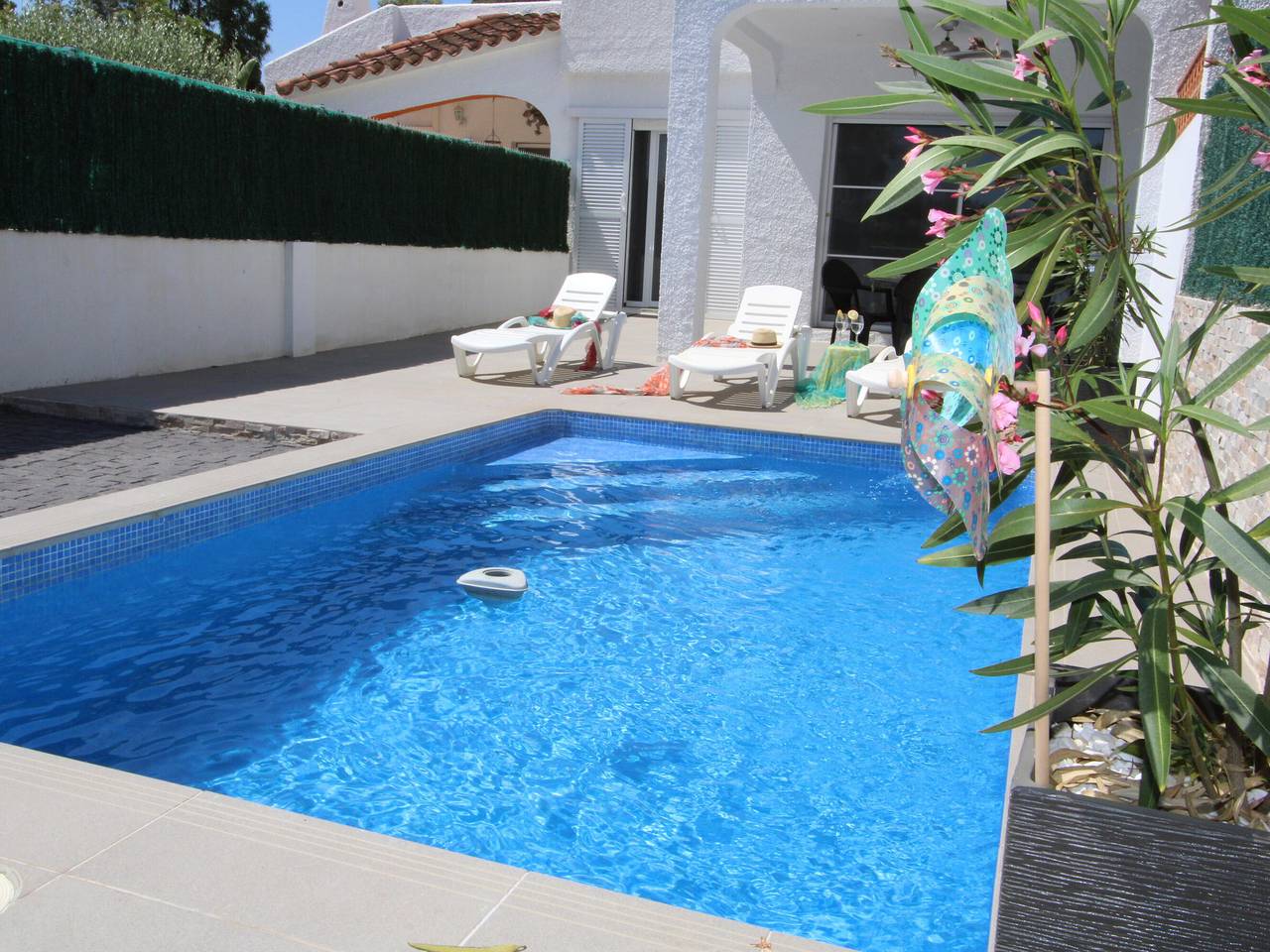Maison près de la mer avec piscine privée, clim en option, Wi-Fi gratuit, animaux acceptés in Platja de Riumar (Deltebre), Riumar