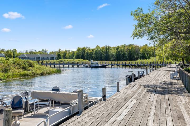 Entire apartment, Village of Izatys in Mille Lacs Lake