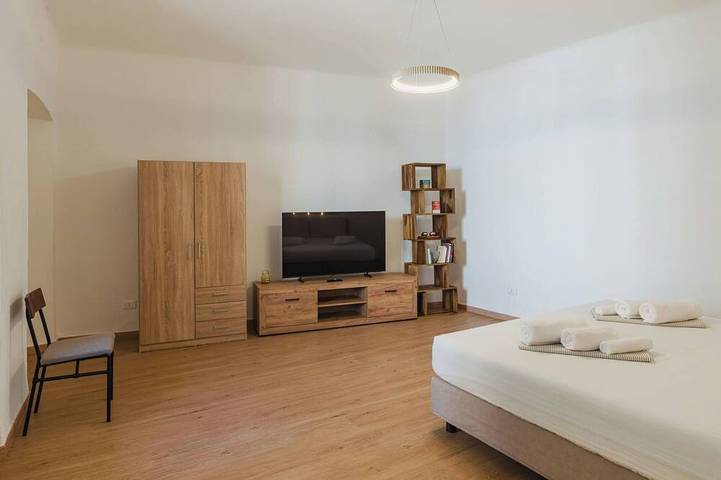Appartamento intero, Incantevole appartamento per 2 persone con Wifi, A/C e Tv in Carrara, Riviera Toscana