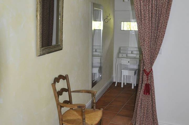Gîte pour 4 personnes, avec jardin à Pessac - 2