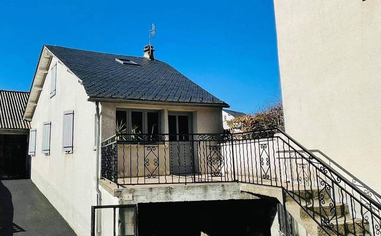 Location de vacances pour 5 personnes, avec terrasse et vue à Saint-Sauveur-de-Peyre - 3