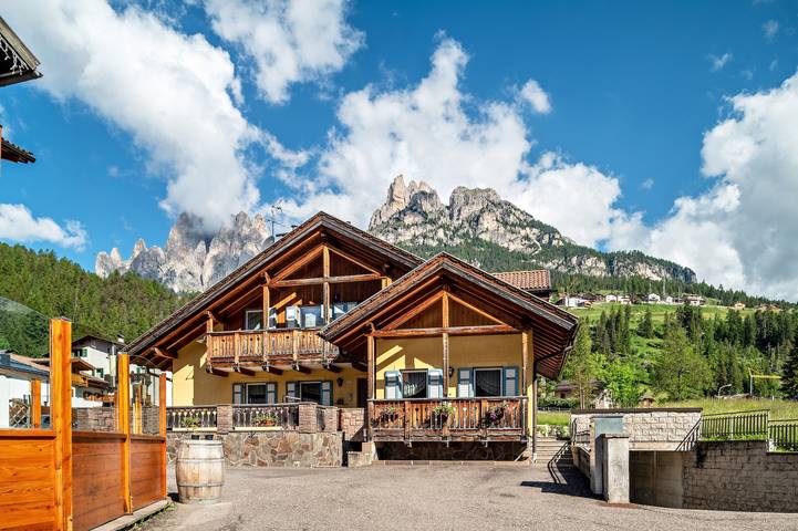 Appartamento per 5 persone, con Balcone e Giardino a Pera di Fassa