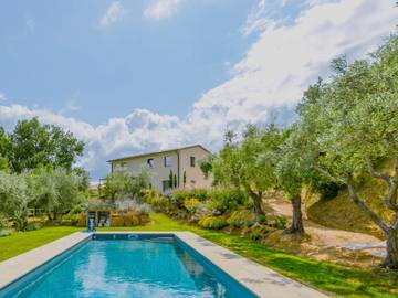 Location de vacances pour 6 personnes, avec jardin et terrasse à San Giovanni d'Asso