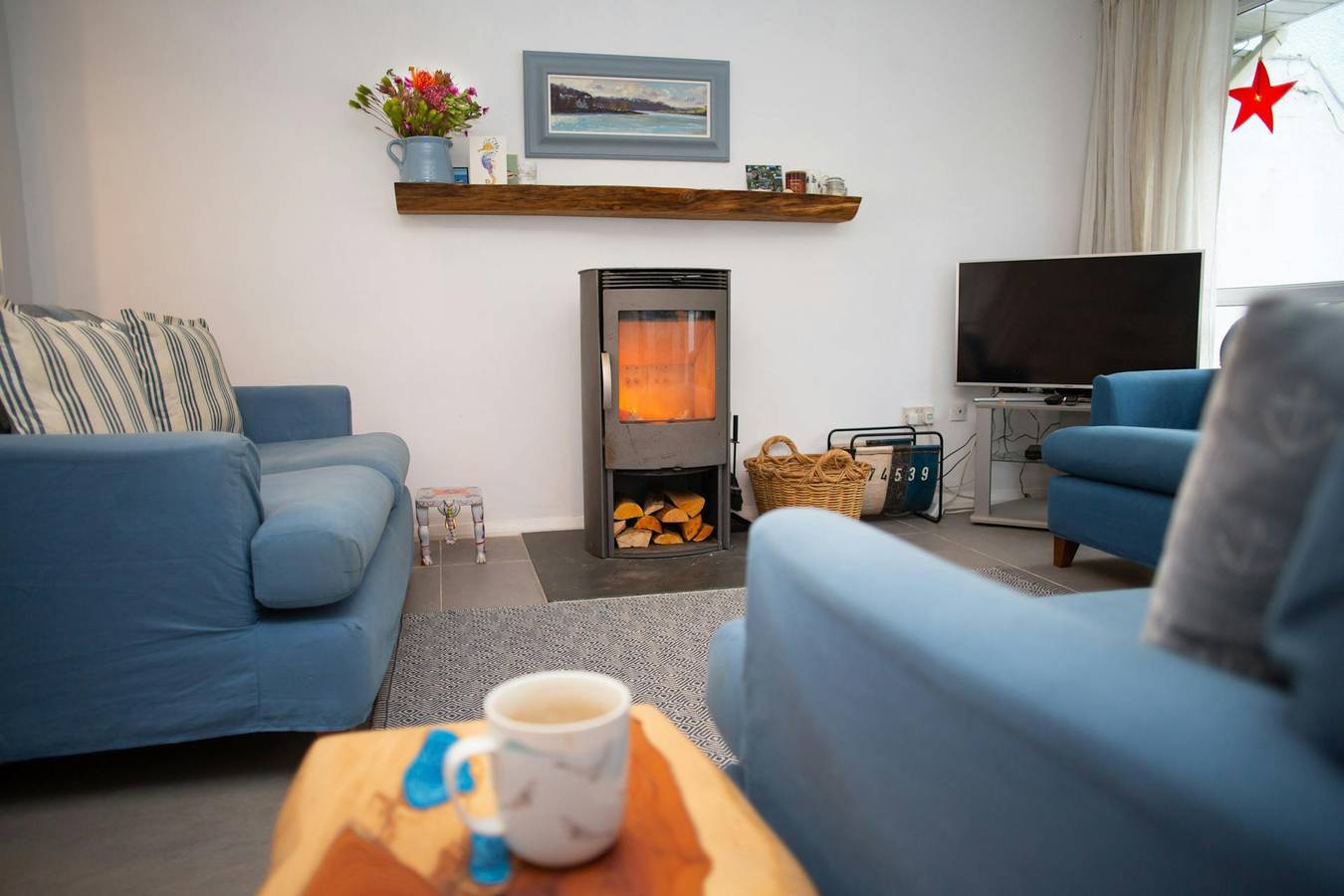 5 Seabird Close, Little Haven in Little Haven, Pembrokeshire
