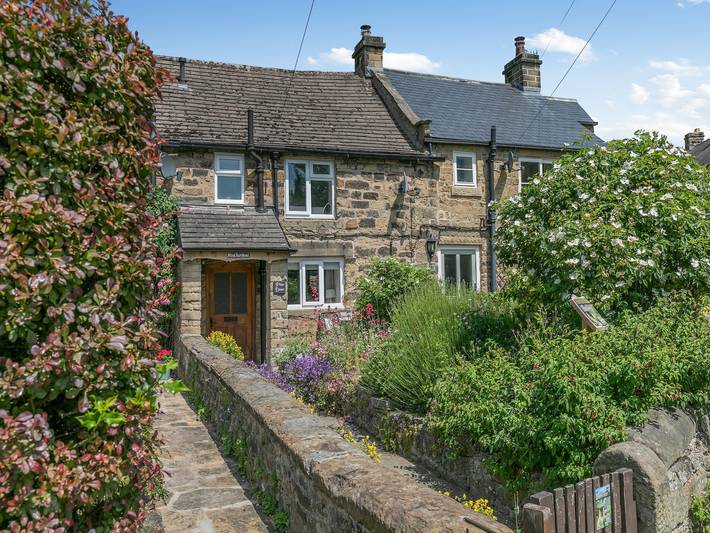 Cottage for 4 people, with garden in Eyam