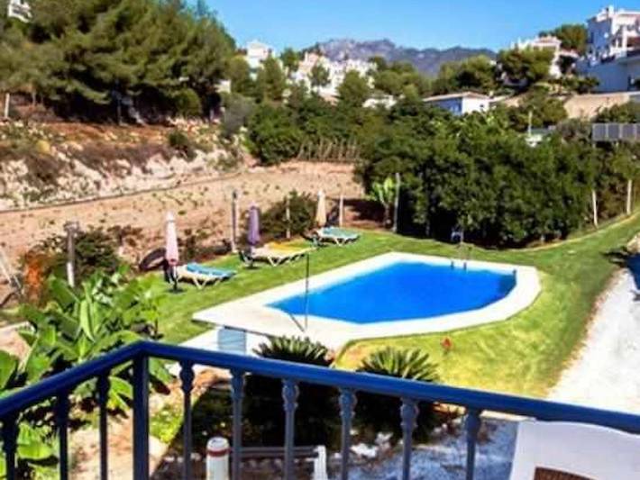 Apartment for 5 people, with pool and garden in Frigiliana