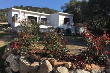 Villa pour 6 personnes, avec terrasse et jardin à Figari