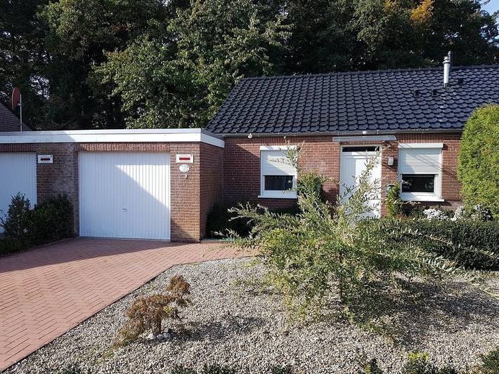 Ferienhaus für 4 Personen, mit Terrasse und Garten in Berumbur - 2