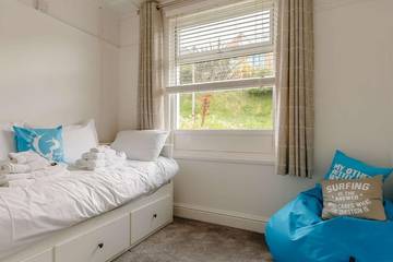 Holiday Home for 6 People in Perranporth, Cornwall, Photo 3