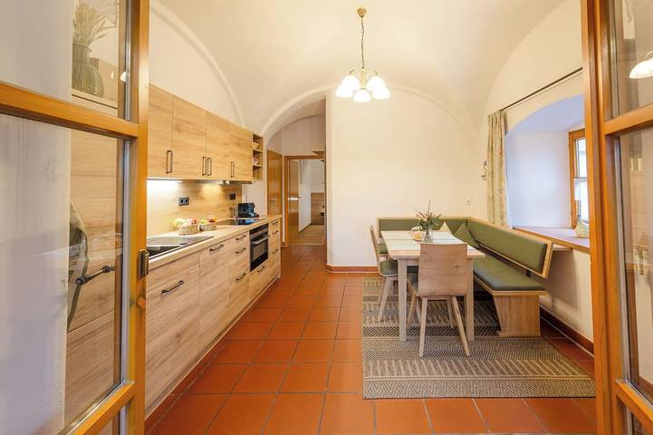 Ferienwohnung für 2 Personen, mit Pool und Garten sowie Balkon, mit Haustier - 1