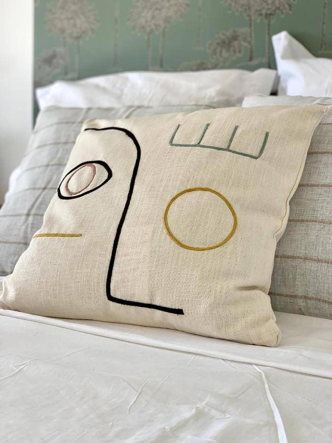 Gîte pour 2 personnes, avec jardin et terrasse ainsi que vue et piscine à Calenzana - 4