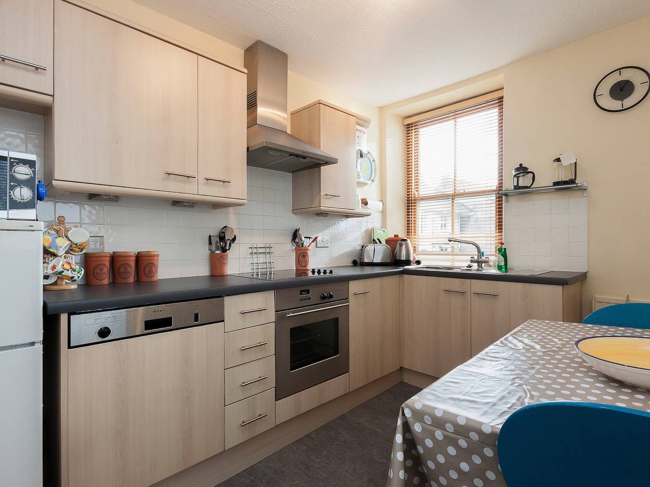 Lower Street 10 Flat 3 in Dartmouth, Devon