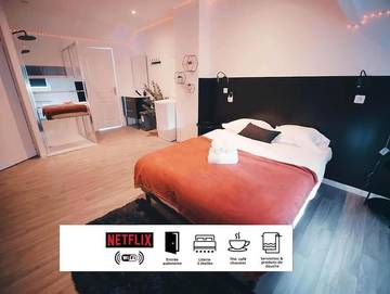 Gîte pour 2 personnes, avec vue à Croix (homonymie)