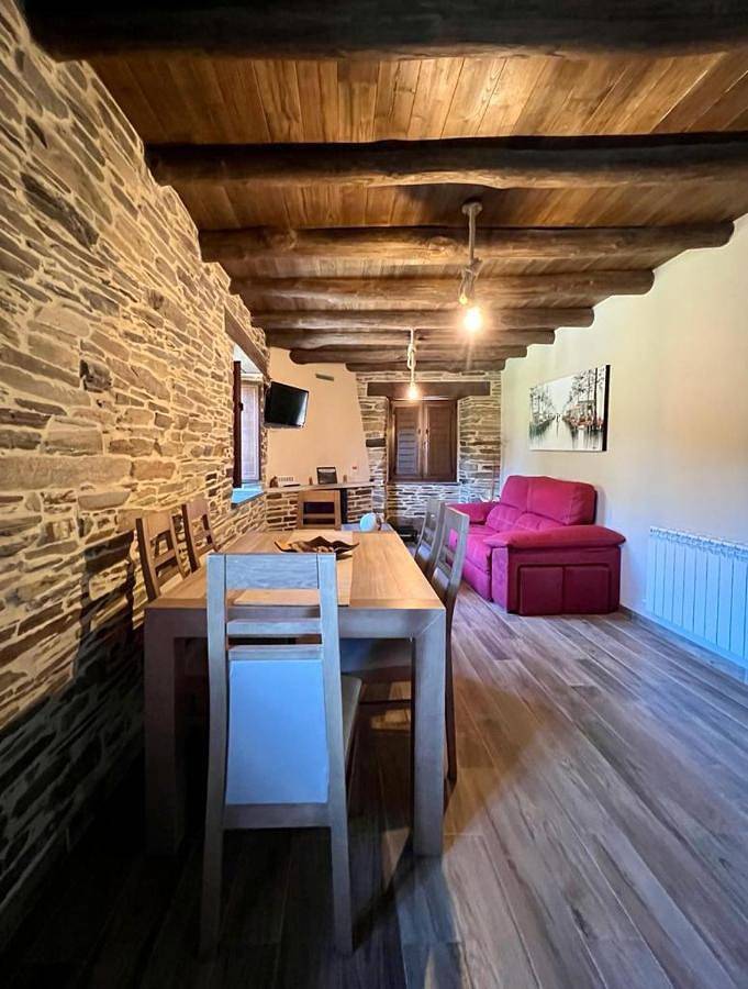 Ferienhaus für 5 Personen, mit Terrasse in Samos (Lugo)