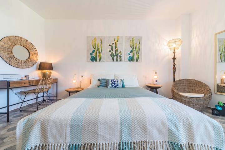 Ganze Wohnung, Ferienwohnung Casa Royale Appartamento Terra mit Bergblick, Wlan, Klimaanlage in Lierna, Westliche Bergamo-Alpen