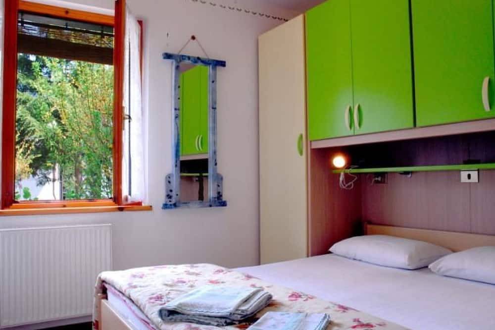 Ganze Wohnung, Erdgeschosswohnung mit möbliertem Garten in Pur (Ledro), Ledro