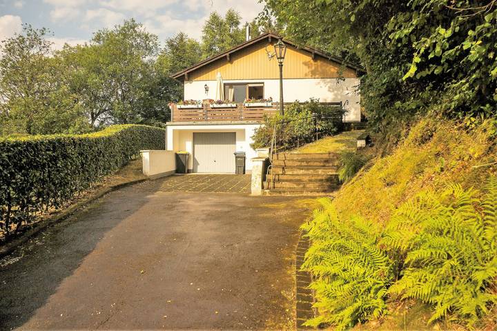 Ferienhaus für 6 Personen, mit Balkon und Terrasse sowie Garten in der Eifel - 3