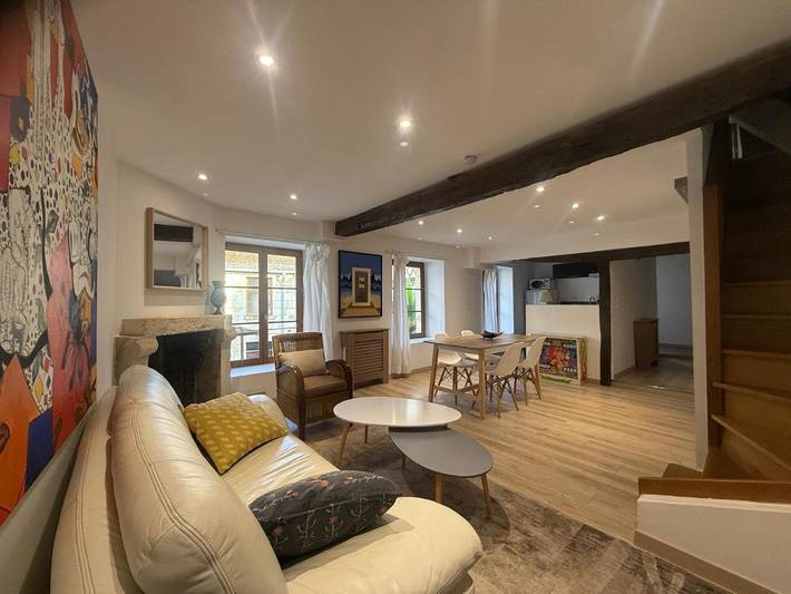 Appartement de vacances pour 4 personnes, avec Terrasse ainsi que Piscine et Vue à Bourges