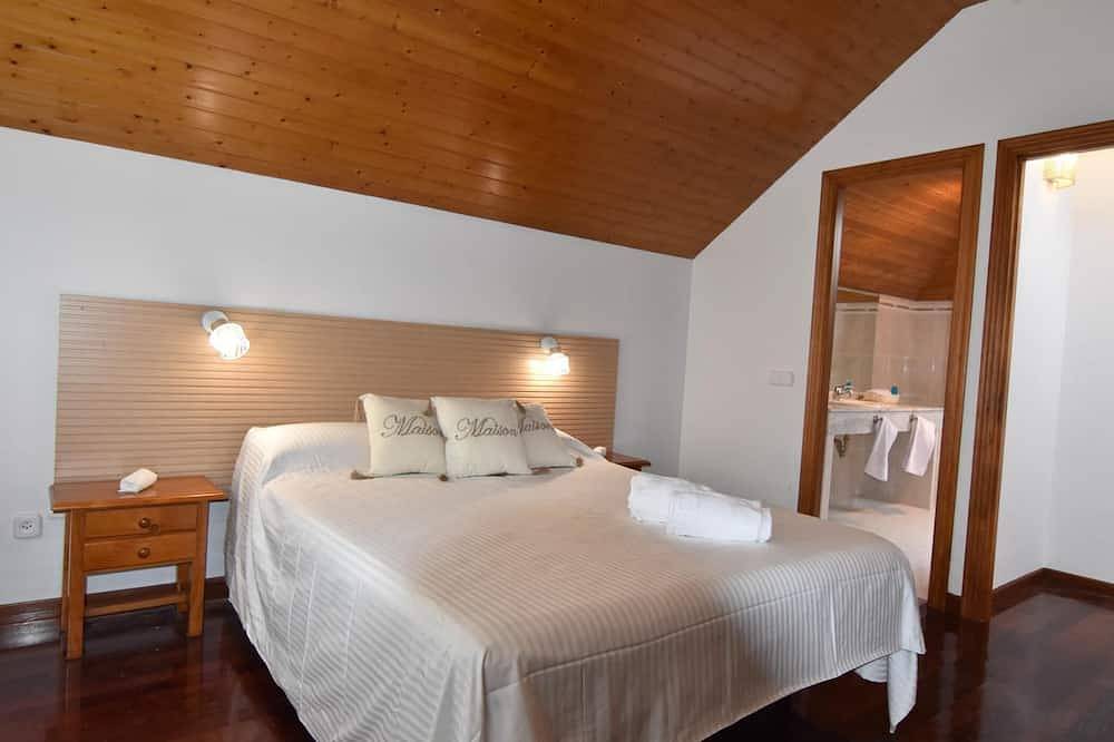 Espectacular casa con piscina y gran jardín in Entrambasaguas, Costa de Cantabria