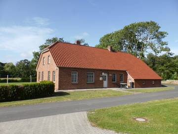 Ferienwohnung für 2 Personen, mit Garten und Terrasse, kinderfreundlich in Holtgast