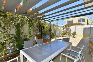 Holiday Home for 4 People in Halls Head, Mandurah, Photo 4